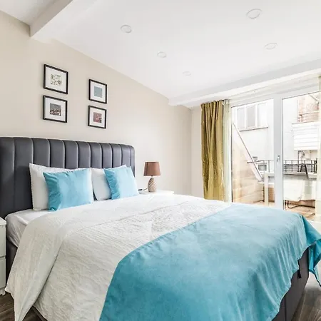Lägenhet And Compact Flat With Terrace In Sisli